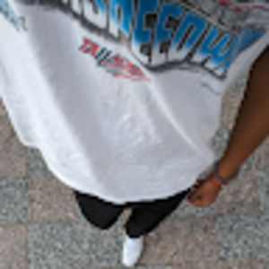 Meet your Posher, Amare